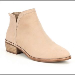 Gianni Bini Booties